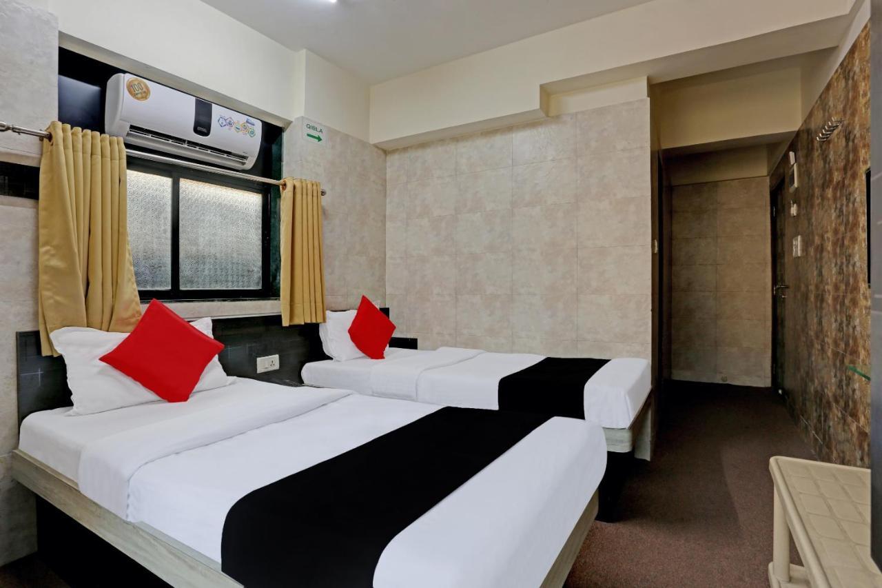 Capital O 79386 Hotel Emirates Bombay Exterior foto