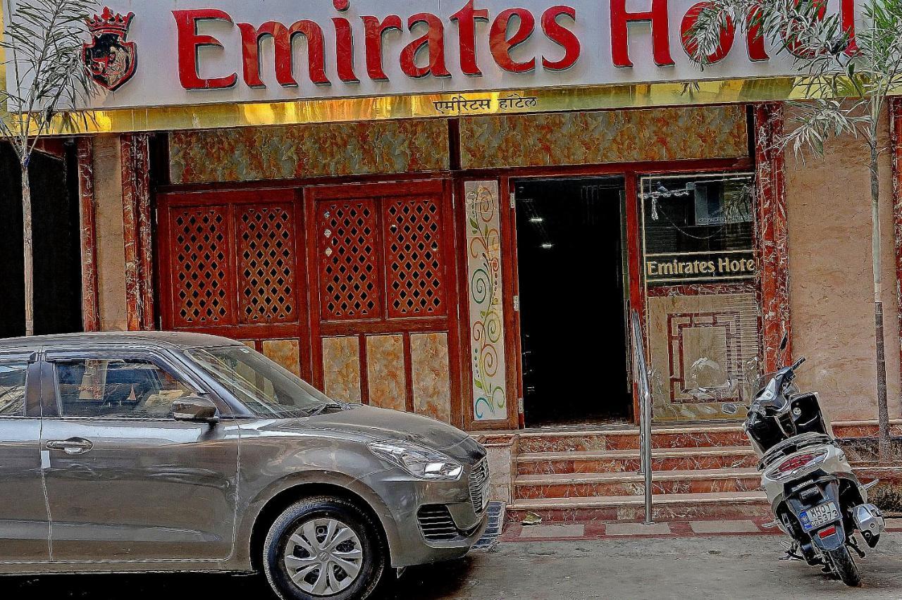 Capital O 79386 Hotel Emirates Bombay Exterior foto